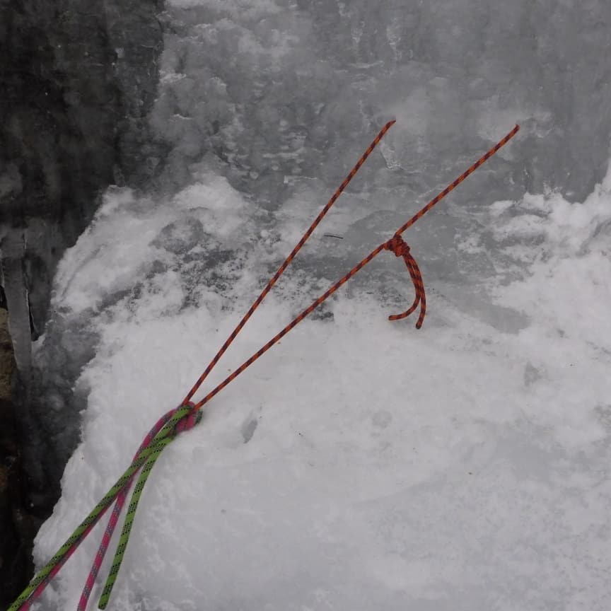 Early season #iceclimbing with carsten in #aurlandsdalen #botnabekken