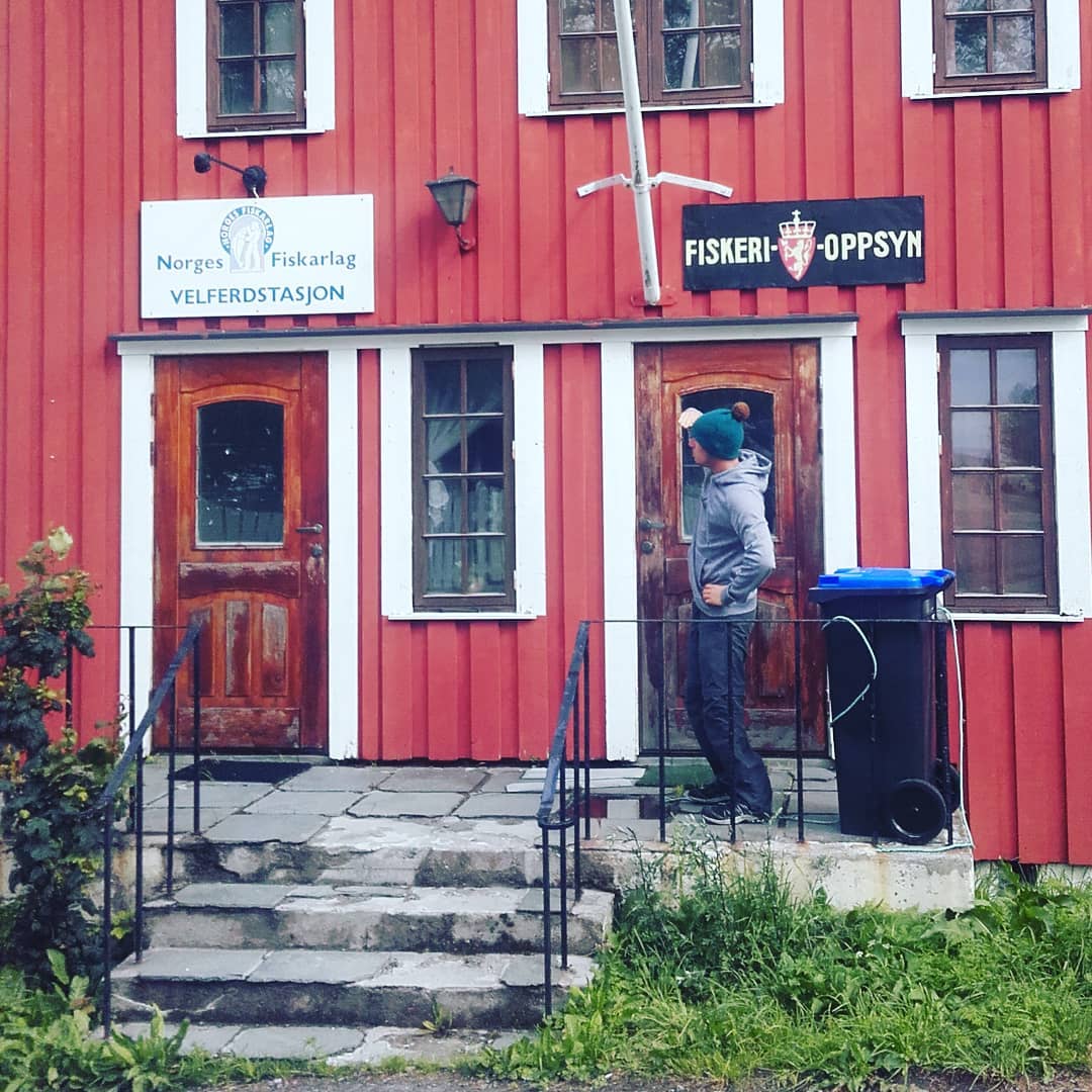 Jobber litt på ferie også #havforskning #Henningsvær #phdlife #Lofoten