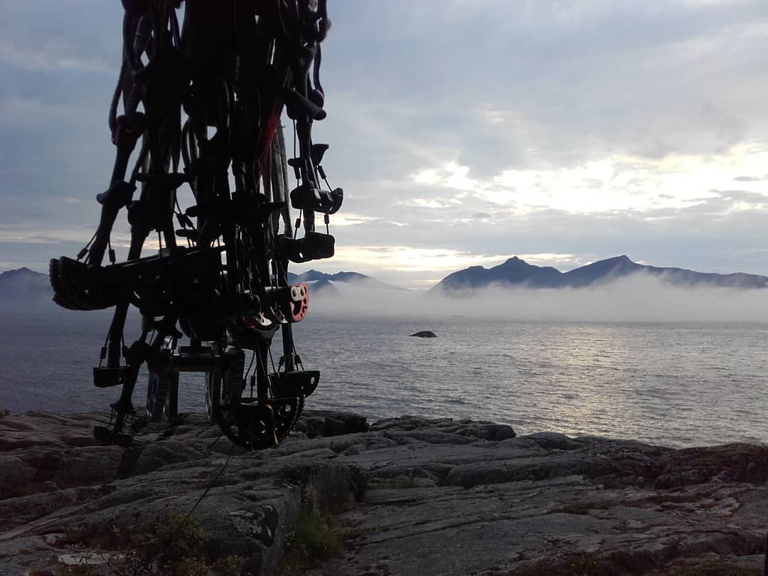 Admiring the countless fantastic forms rock, ocean and air can take out here on