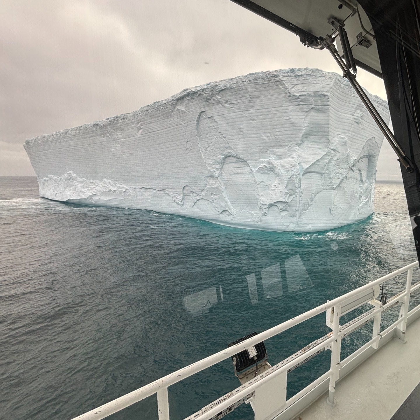 Another Antarctic krill survey done :) We mapped krill and marine mammal